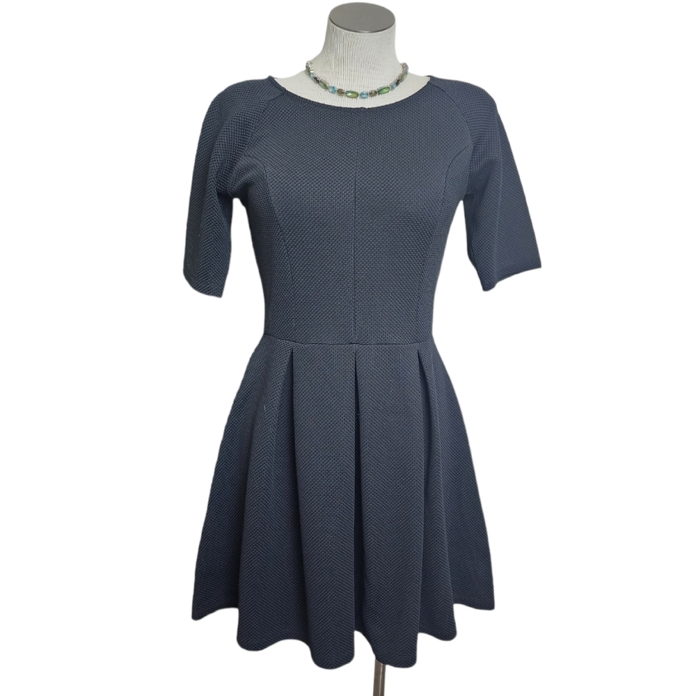 Asos Black Round A- Line Neck Short Sleeve Women's Dress Size 8 NWOT